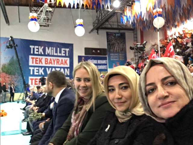 AK Parti MKYK Üyesi Zeynep Alkış Trafik Kazası Geçirdi
