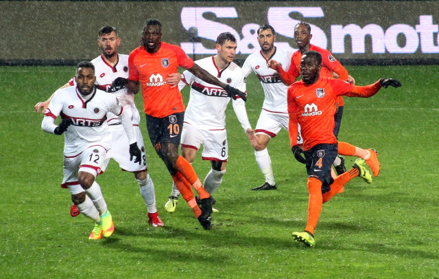 Başakşehir’e Gençlerbirliği Freni