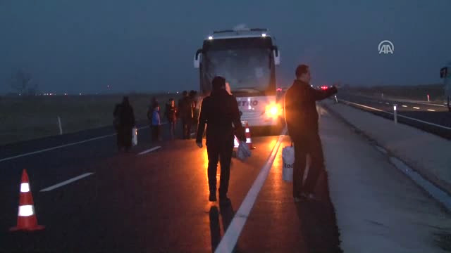 Konya’da Yolcu Otobüsü Kamyona Çarptı: 10 Yaralı