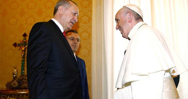 Vatikan’da İlginç Diyalog! İtalyanca Konuşan Papa’ya Erdoğan’dan İngilizce Cevap