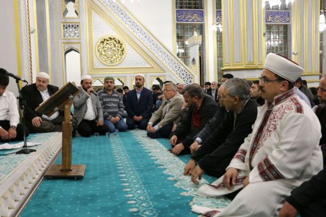 Burdur’da Miraç Kandili Coşkusu