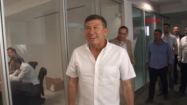 İzmir-Gol Kralı AK Parti İzmir’den Milletvekili Aday Adayı Oldu