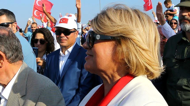 AK Parti Mitingine Katılan Tansu Çiller’e Seçim Tahmini Soruldu: Kafalar Karışık