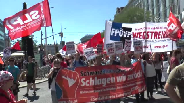 Avusturya’da Hükümet Karşıtı Gösteri