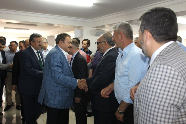 Eroğlu, AK Parti Afyonkarahisar Teşkilatı ile Bir Araya Geldi