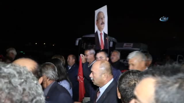 CHP Lideri Kılıçdaroğlu, Bolu’da Partililer Tarafından Karşılandı