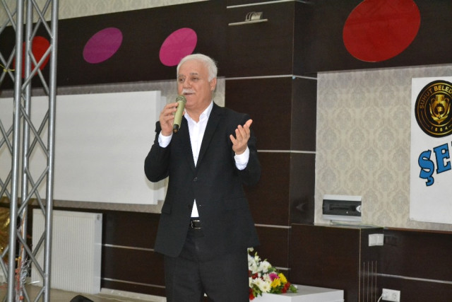 Nihat Hatipoğlu Şuhut’ta Programa Katıldı