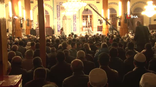 Konya’da Mevlit Kandilinde Camiler Doldu Taştı