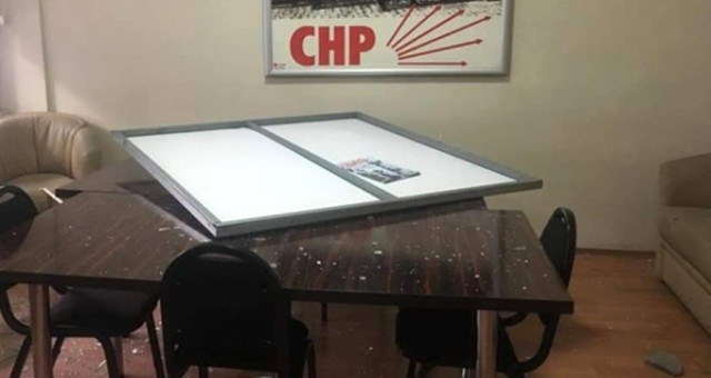 CHP İlçe Başkanlığına Saldıran Zanlı CHP’li Çıktı