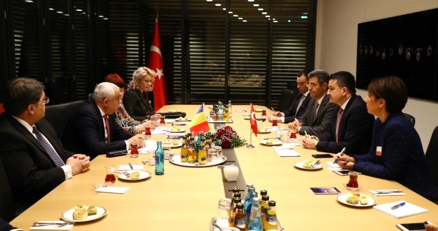 Bakan Pakdemirli, Berlin’de Romanya Tarım ve Kırsal Kalkınma Bakanı ile Bir Araya Geldi
