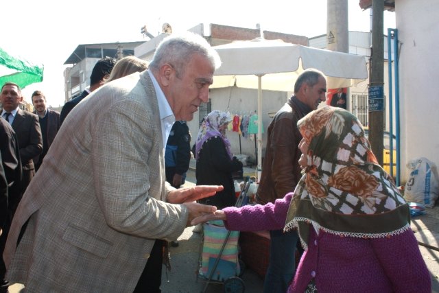 CHP’li Fatih Atay’dan Pazarcı Esnafına Yüzde 50 İndirim Müjdesi