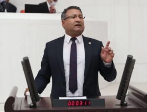İzmir Milletvekili Özcan Purçu, CHP’den istifa etti