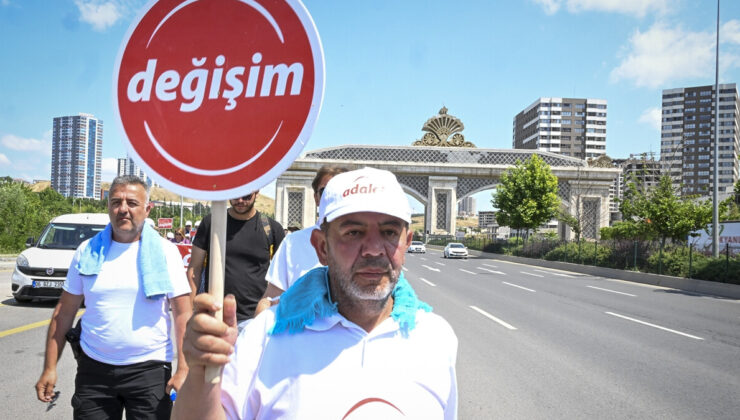 Tanju Özcan’ın değişim yürüyüşünde son gün! CHP Genel Merkezi önünde istifa sesleri
