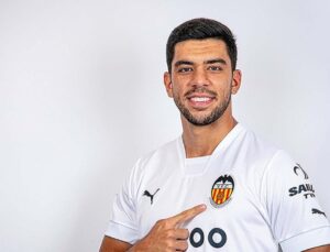 Cenk Özkacar, Galatasaray’ı reddetti