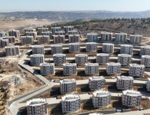 Kilis’te 132 zelzele konutu sahiplerine teslim edildi