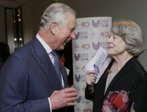 Kral Charles’ın acı günü:  Maggie Smith için başsağlığı bildirisi yayınladı