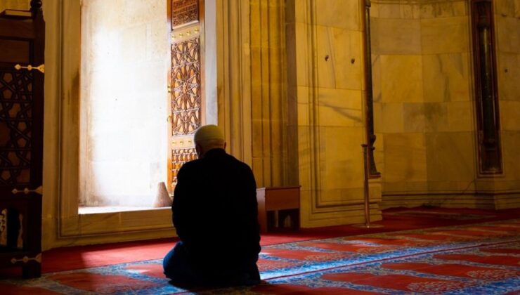 ‘Ne sıklıkla namaz kılarsınız’ anketi