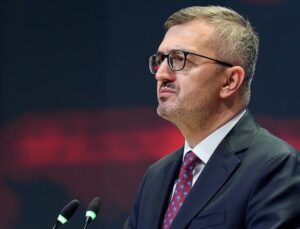 Burhanettin Duran: Her türlü akının karşısında olmaya devam edeceğiz