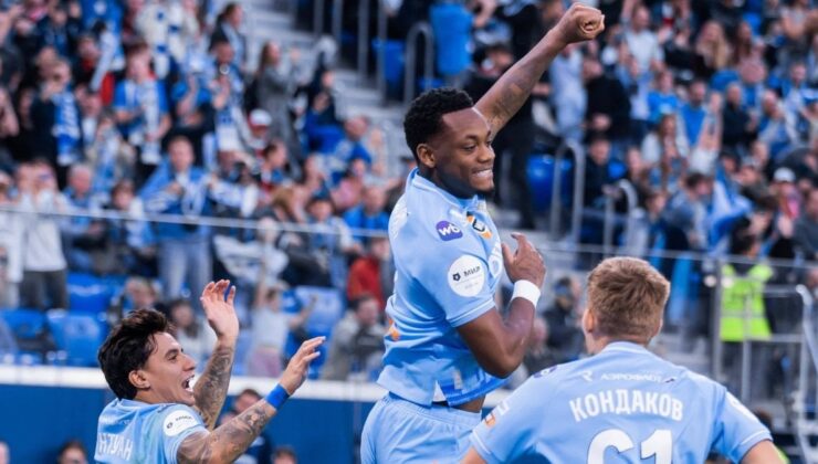 Jhon Duran, Zenit formasıyla birinci golünü attı