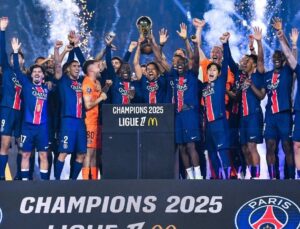 Avrupa şampiyonu PSG, yılın ekibi seçildi