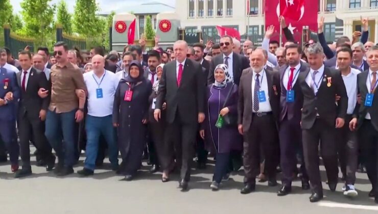 AK Parti’den yeni paylaşım: Sürekli milletle
