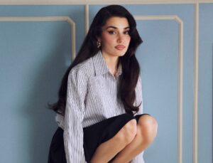 Hande Erçel yeni fotoğraflarıyla toplumsal medyayı salladı: ‘Üzmek tehlikeli ve yasaktır’