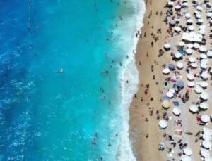 OECD: Türkiye, dünyada turist çeken dördüncü ülke